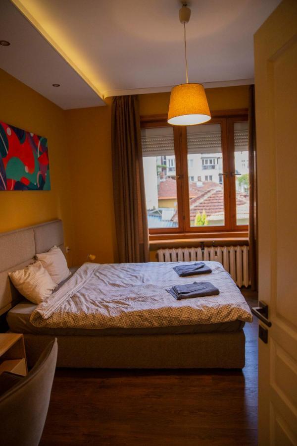Central Sofia 3-Bedroom Apartment - Urban Art Gallery - Free Parking! المظهر الخارجي الصورة